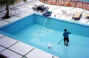 pool_cleaning1